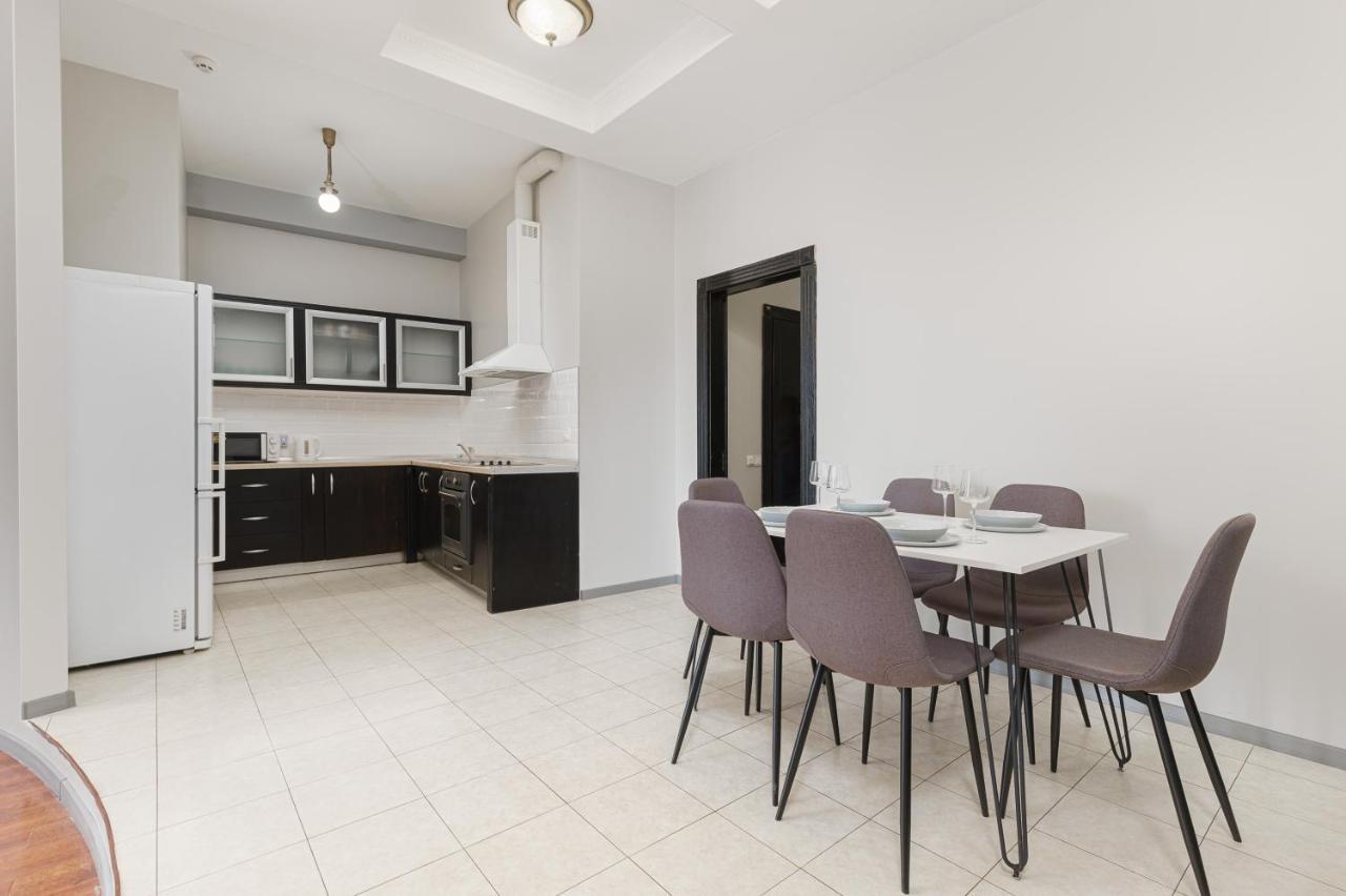 אודסה Arcadia Palace 2-Bedrooms Apartment With Terrace מראה חיצוני תמונה