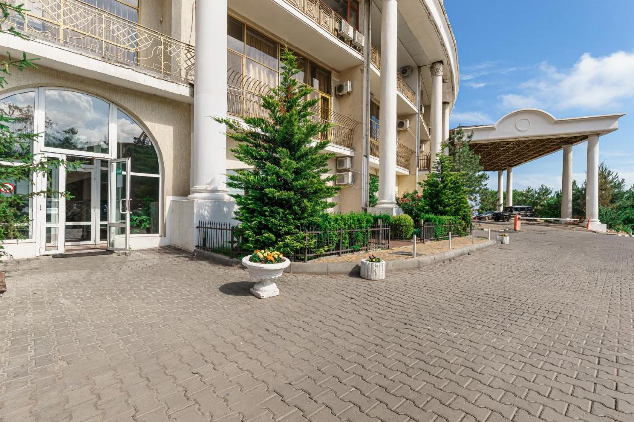אודסה Arcadia Palace 2-Bedrooms Apartment With Terrace מראה חיצוני תמונה