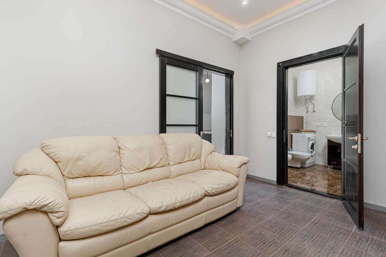 אודסה Arcadia Palace 2-Bedrooms Apartment With Terrace מראה חיצוני תמונה