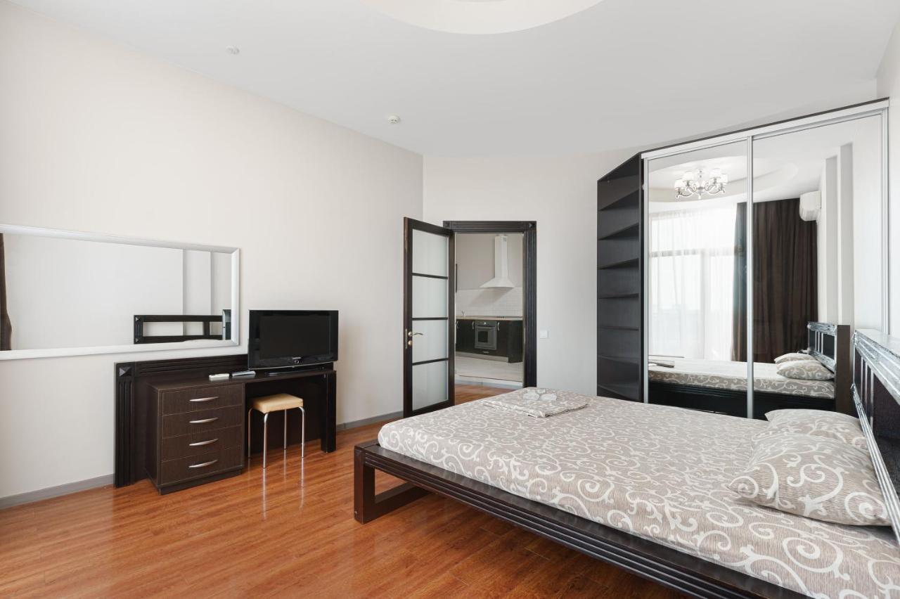 אודסה Arcadia Palace 2-Bedrooms Apartment With Terrace מראה חיצוני תמונה